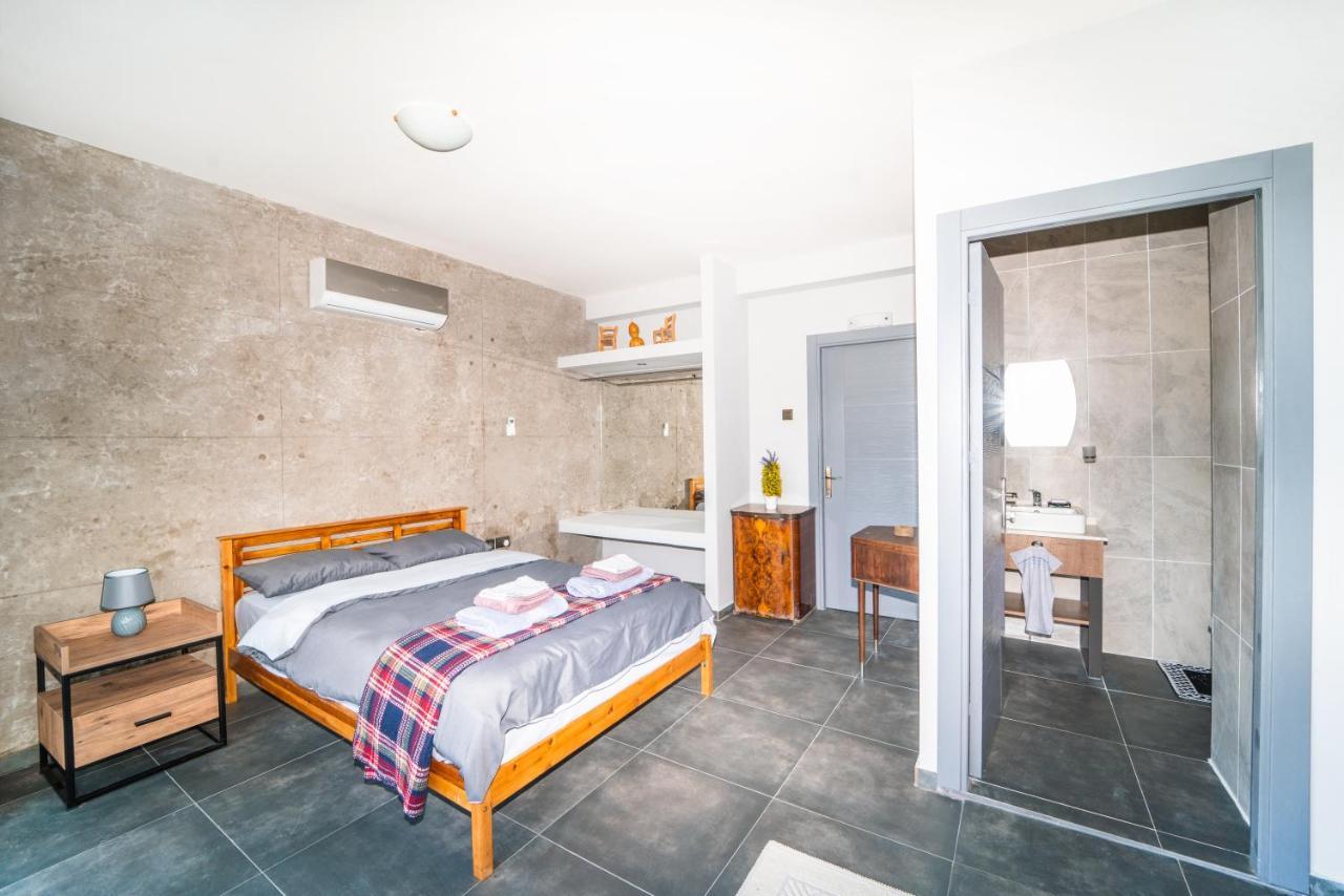 Chardonnay Guest Studio Rooms With Great View For Nature Lovers Kyrenia  Extérieur photo